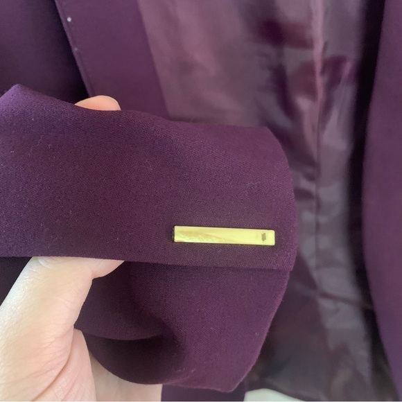 Size 10 deep purple with gold accents Calvin Klein Blazer Suit Jacket lined - Picture 11 of 13